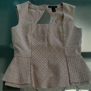 Whitw House Black Market Size 4 Shell Nude Top Tank Top New